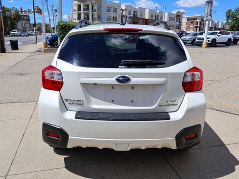 Used 2015 Subaru Crosstrek 2.0i Limited AWD/4WD image 4