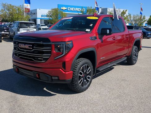 Used 2025 GMC Sierra 1500 AT4 w/ AT4 Premium Package image 5