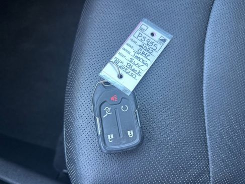 Used 2023 GMC Terrain SLT image 34