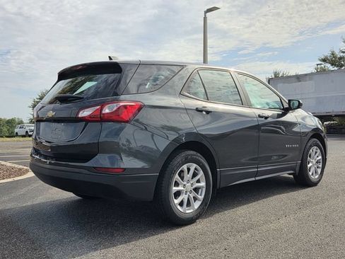 Used 2020 Chevrolet Equinox LS FWD image 6