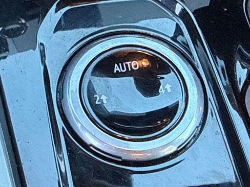 Certified 2023 Chevrolet Colorado LT w/ LT Convenience Package image 24