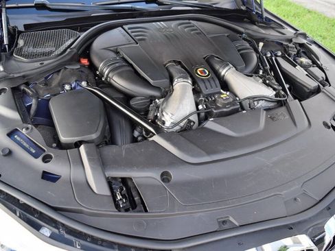 Used 2017 BMW ALPINA B7 xDrive image 92