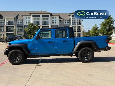 Used 2026 Jeep Gladiator Sport AWD/4WD image 4
