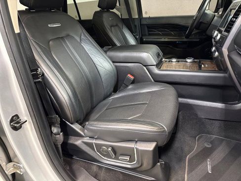 Used 2018 Ford Expedition Platinum image 65