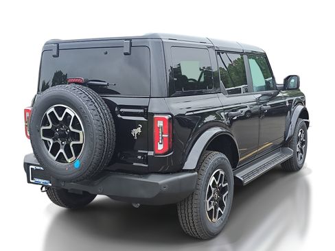 New 2026 Ford Bronco Outer Banks AWD/4WD image 4