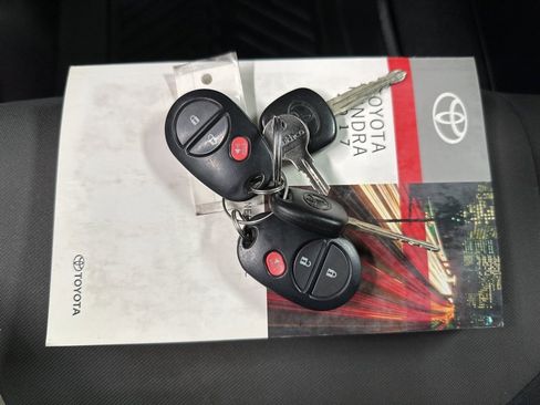 Used 2017 Toyota Tundra SR5 image 35