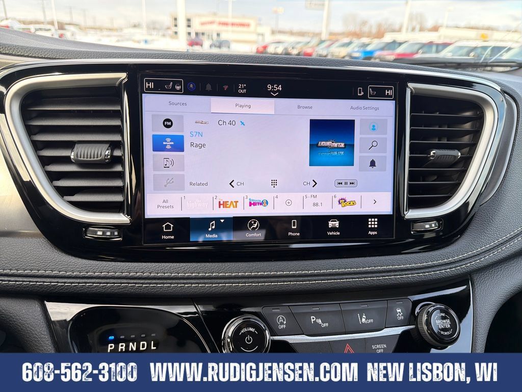 New 2026 Chrysler Pacifica Select w/ S Appearance Package AWD/4WD image 18