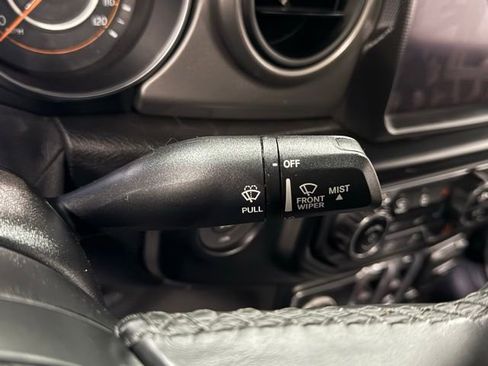 Used 2021 Jeep Wrangler Sport S image 20