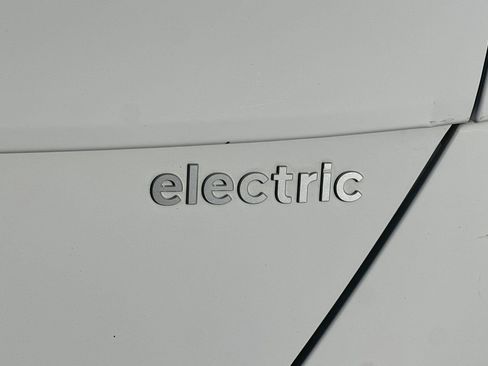 Certified 2024 Hyundai Kona SEL FWD image 33