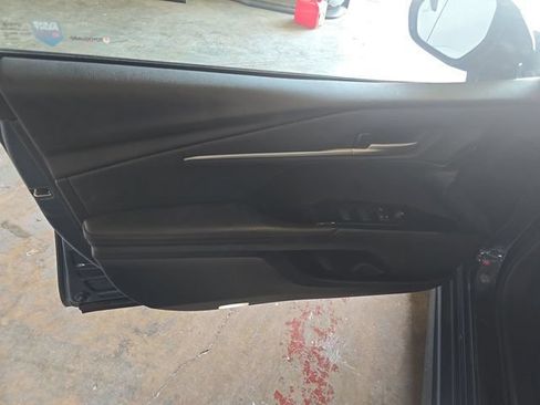 Used 2025 Toyota Camry XSE FWD image 8