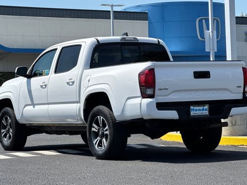 Used 2020 Toyota Tacoma SR AWD/4WD image 3
