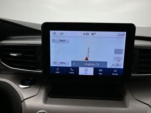 Used 2023 Ford Explorer XLT w/ Equipment Group 202A image 9