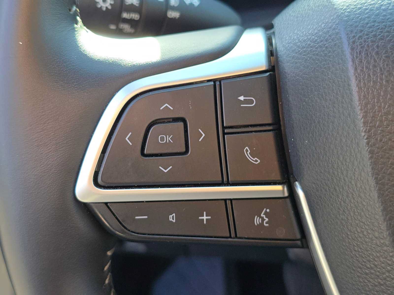 Certified 2026 Toyota Highlander Platinum AWD/4WD image 31