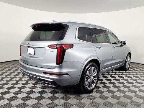 Certified 2024 Cadillac XT6 Premium Luxury w/ Technology Package FWD image 4