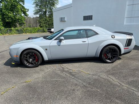 Used 2021 Dodge Challenger R/T Scat Pack image 7