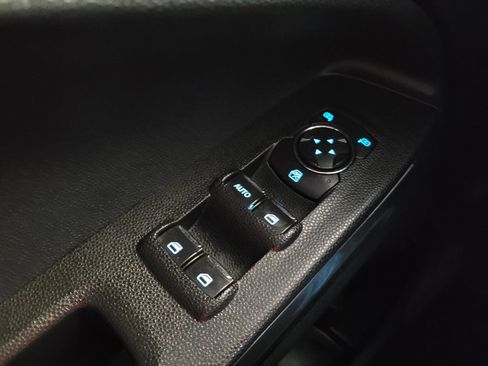 Used 2018 Ford EcoSport SE image 27