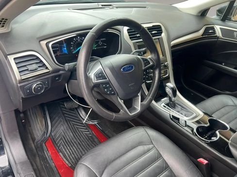 Used 2016 Ford Fusion SE w/ Equipment Group 202A FWD image 13