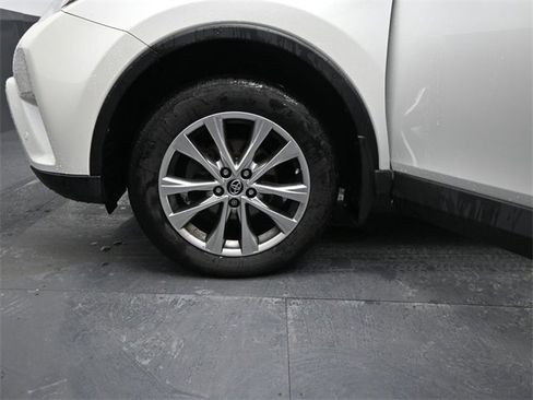 Used 2017 Toyota RAV4 Limited image 11