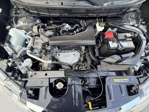 Used 2020 Nissan Rogue S AWD/4WD image 11