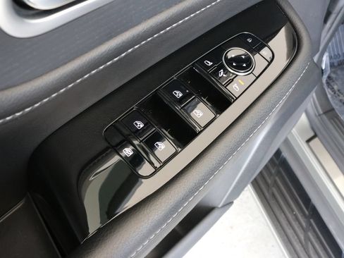 Certified 2025 INFINITI QX80 Sensory AWD/4WD image 26
