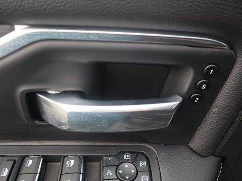 New 2026 RAM 2500 Laramie w/ Night Edition image 9