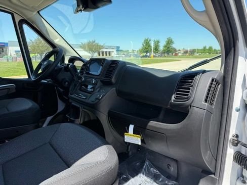 New 2026 RAM ProMaster 2500 w/ Convenience Group FWD image 8