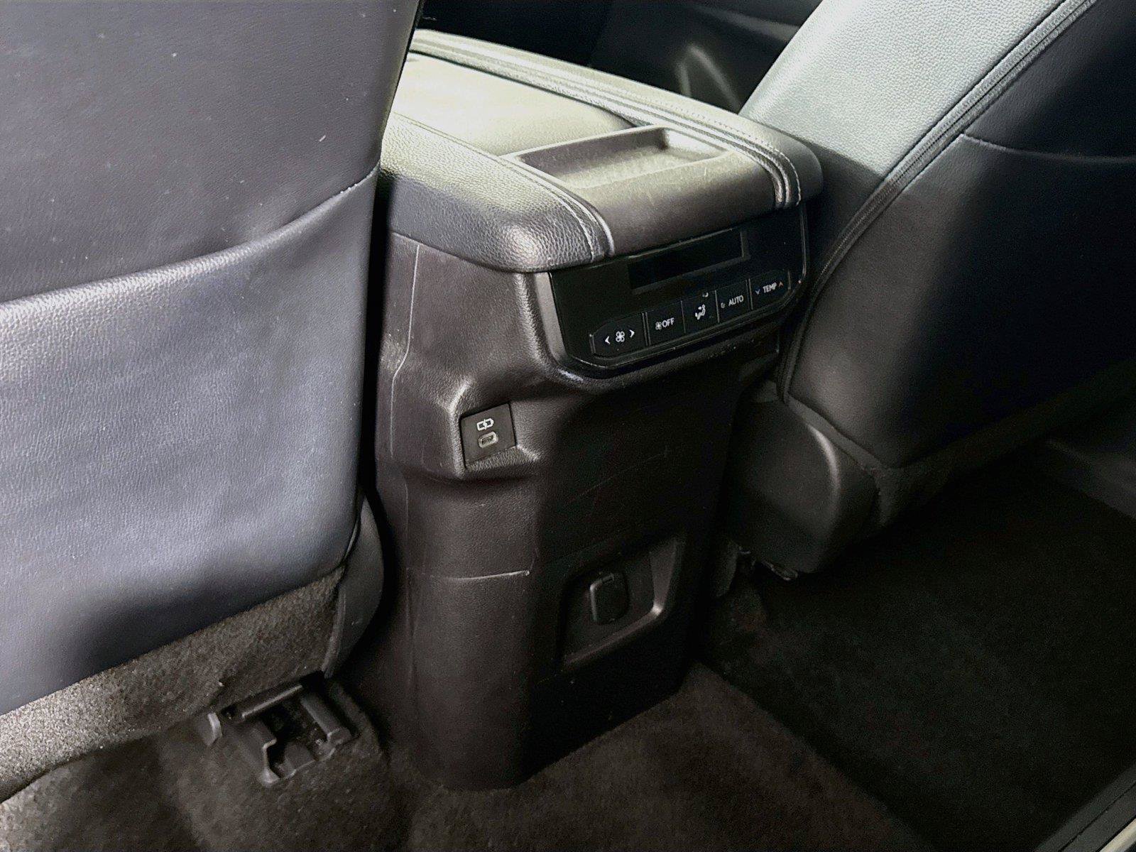 Certified 2025 Toyota Grand Highlander FWD image 32