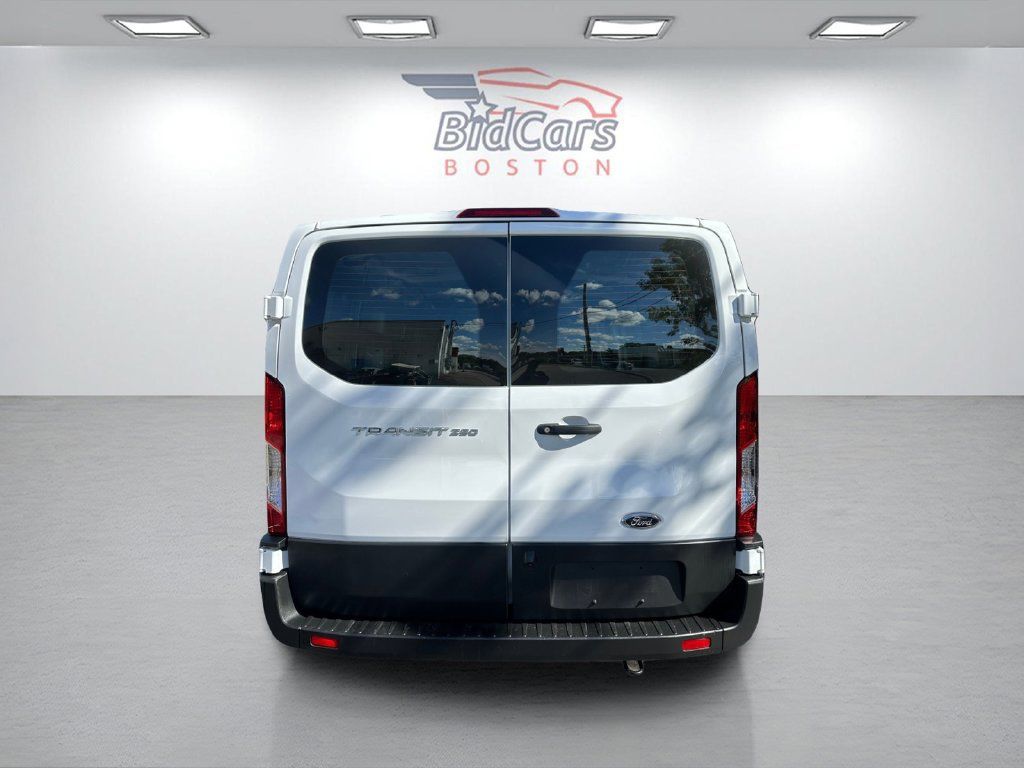 Used 2025 Ford Transit 250 Low Roof w/ Exterior Upgrade Package RWD image 5