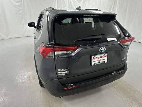 Used 2024 Toyota RAV4 LE image 5