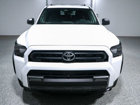 Used 2025 Toyota 4Runner TRD Sport AWD/4WD image 4