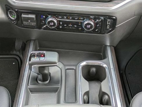 Used 2025 GMC Sierra 1500 SLT w/ SLT Convenience Package RWD image 19