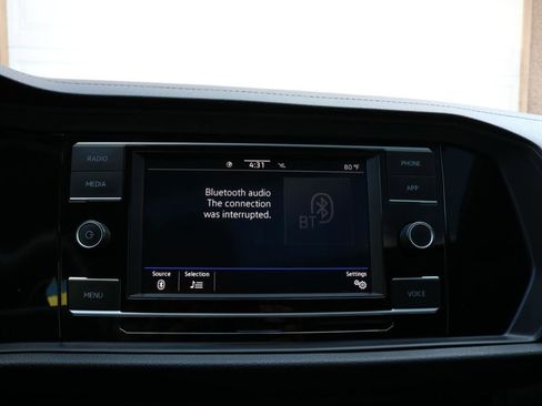 Used 2021 Volkswagen Jetta SE image 24