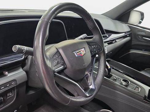 Used 2022 Cadillac Escalade Sport w/ Touring Package AWD/4WD image 14