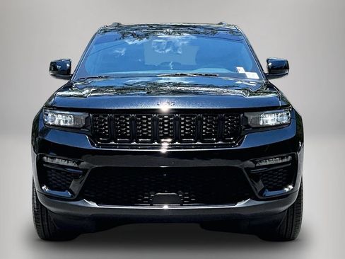 Used 2025 Jeep Grand Cherokee Limited w/ Black Appearance Package RWD image 3