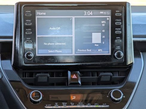 Used 2020 Toyota Corolla LE image 13