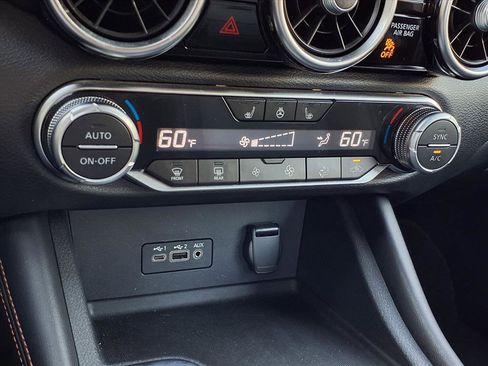 Used 2021 Nissan Sentra SR w/ SR Premium Package image 20