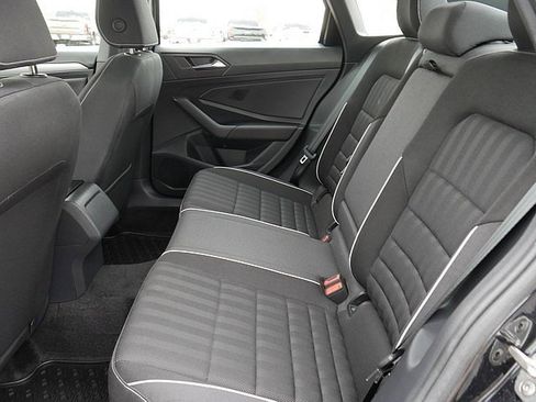 Used 2024 Volkswagen Jetta Sport image 15