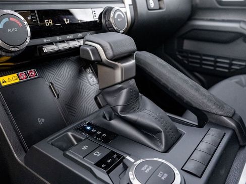 New 2026 Toyota Tacoma SR5 image 27