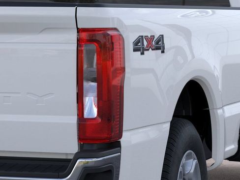 New 2026 Ford F350 XLT AWD/4WD image 21