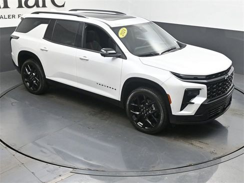 Used 2024 Chevrolet Traverse RS w/ LPO, Floor Liner Package image 48