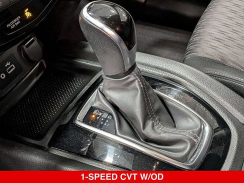Used 2020 Nissan Rogue SV AWD/4WD image 21