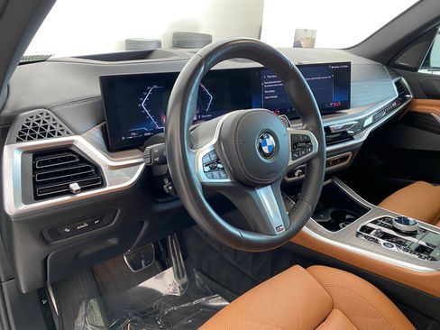 Certified 2024 BMW X5 xDrive40i w/ Executive Package image 4