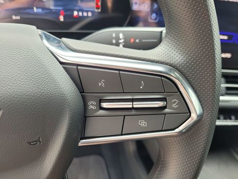 New 2026 Chevrolet Equinox EV LT image 34