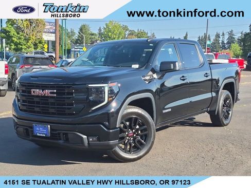 Used 2023 GMC Sierra 1500 Elevation AWD/4WD image 1