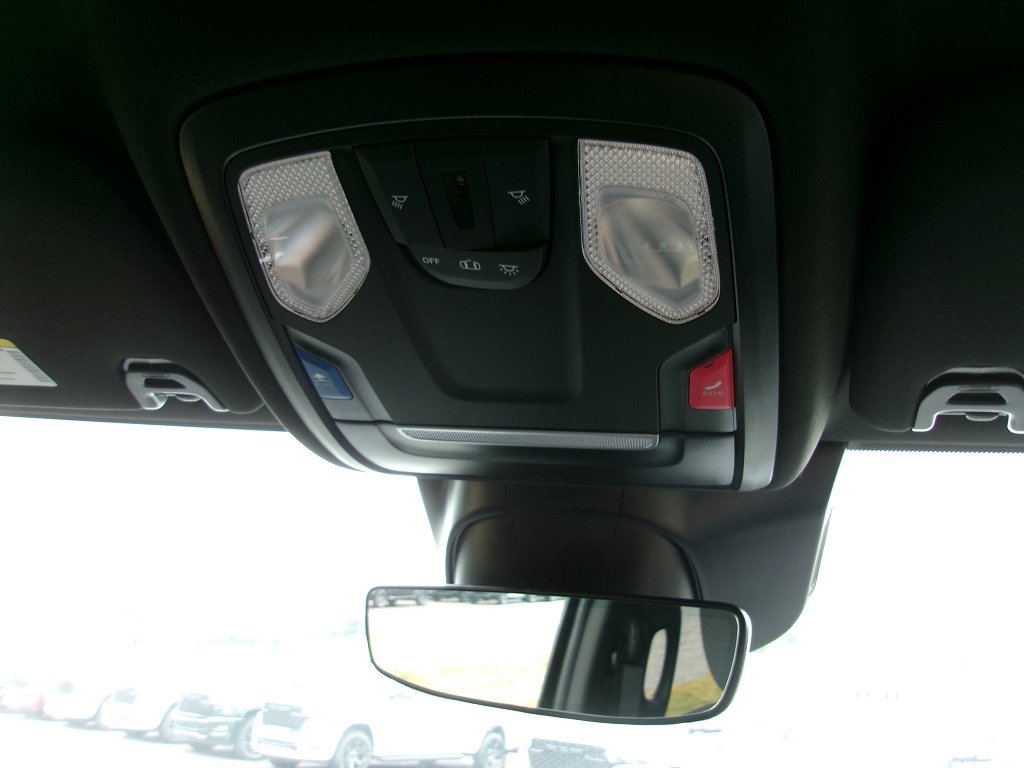 Certified 2025 RAM 2500 Big Horn AWD/4WD image 19