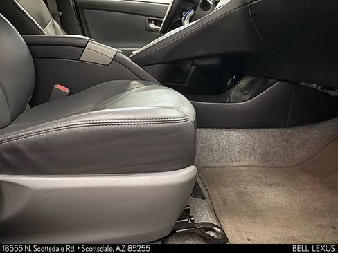 Used 2014 Toyota Prius Four FWD image 29