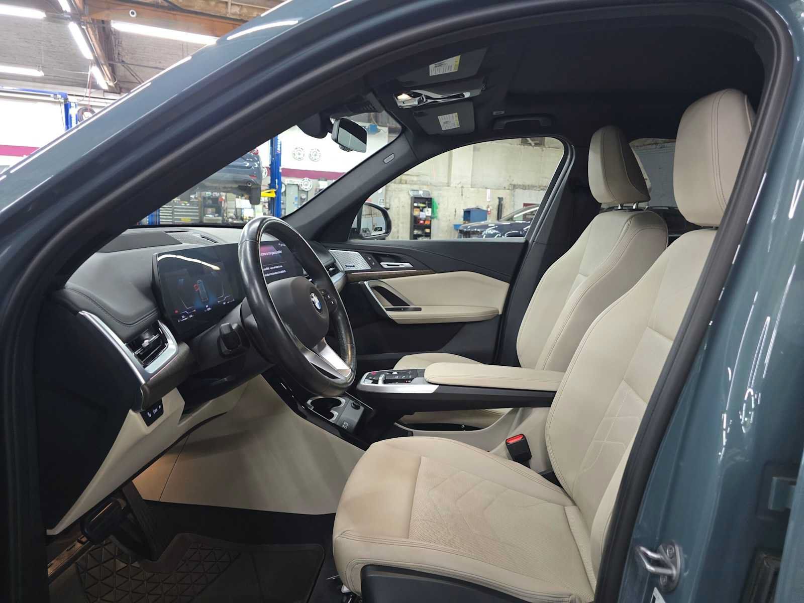 Used 2023 BMW X1 xDrive28i w/ Premium Package AWD/4WD image 20