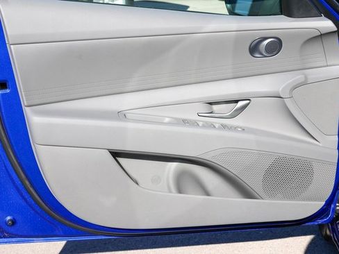 New 2026 Hyundai Elantra SE image 9