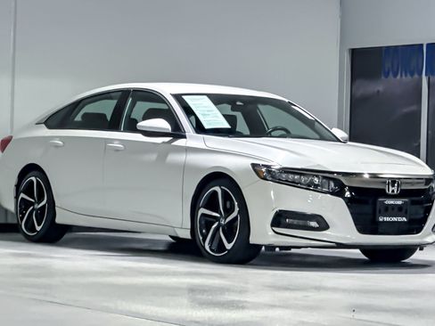 Certified 2019 Honda Accord Sport image 6