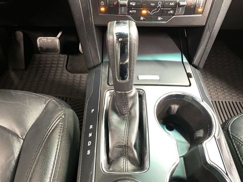 Used 2016 Ford Explorer XLT w/ Equipment Group 202A image 27